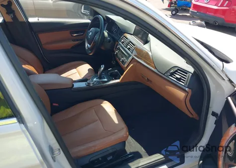 2015 BMW 328I xDrive z USA, uszkodzony, nr VIN WBA3B5G58FNS20338